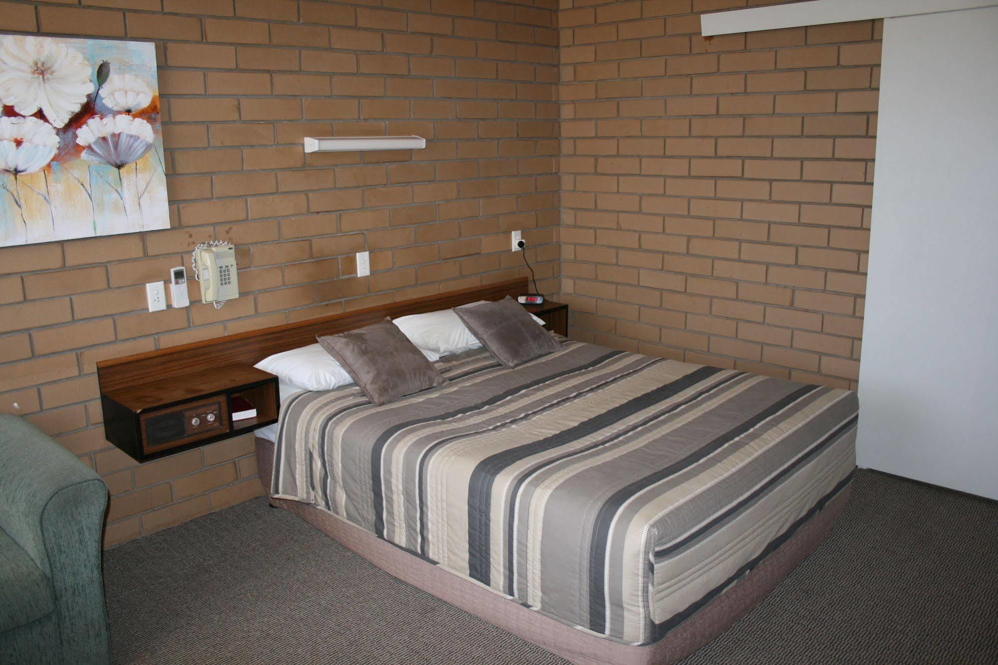 Mount Wycheproof Motor Inn Kültér fotó