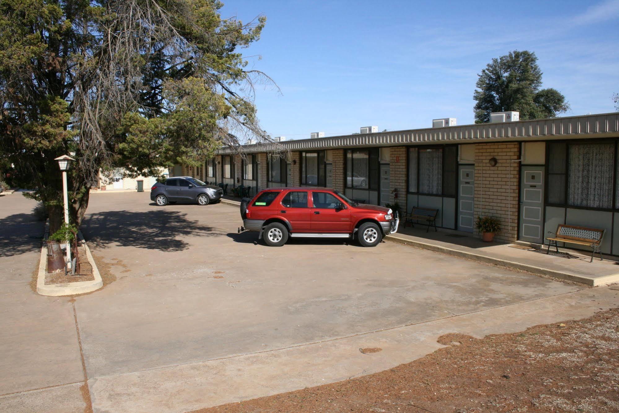 Mount Wycheproof Motor Inn Kültér fotó