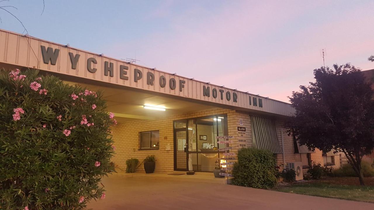 Mount Wycheproof Motor Inn Kültér fotó